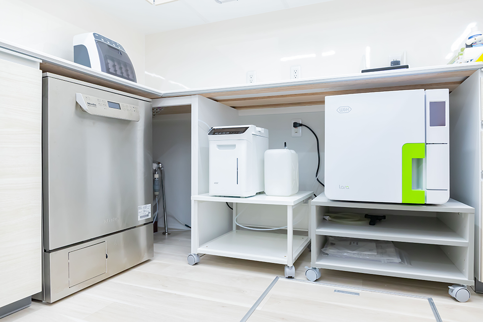 設備紹介03_滅菌器・タービン用滅菌器・器具洗浄器