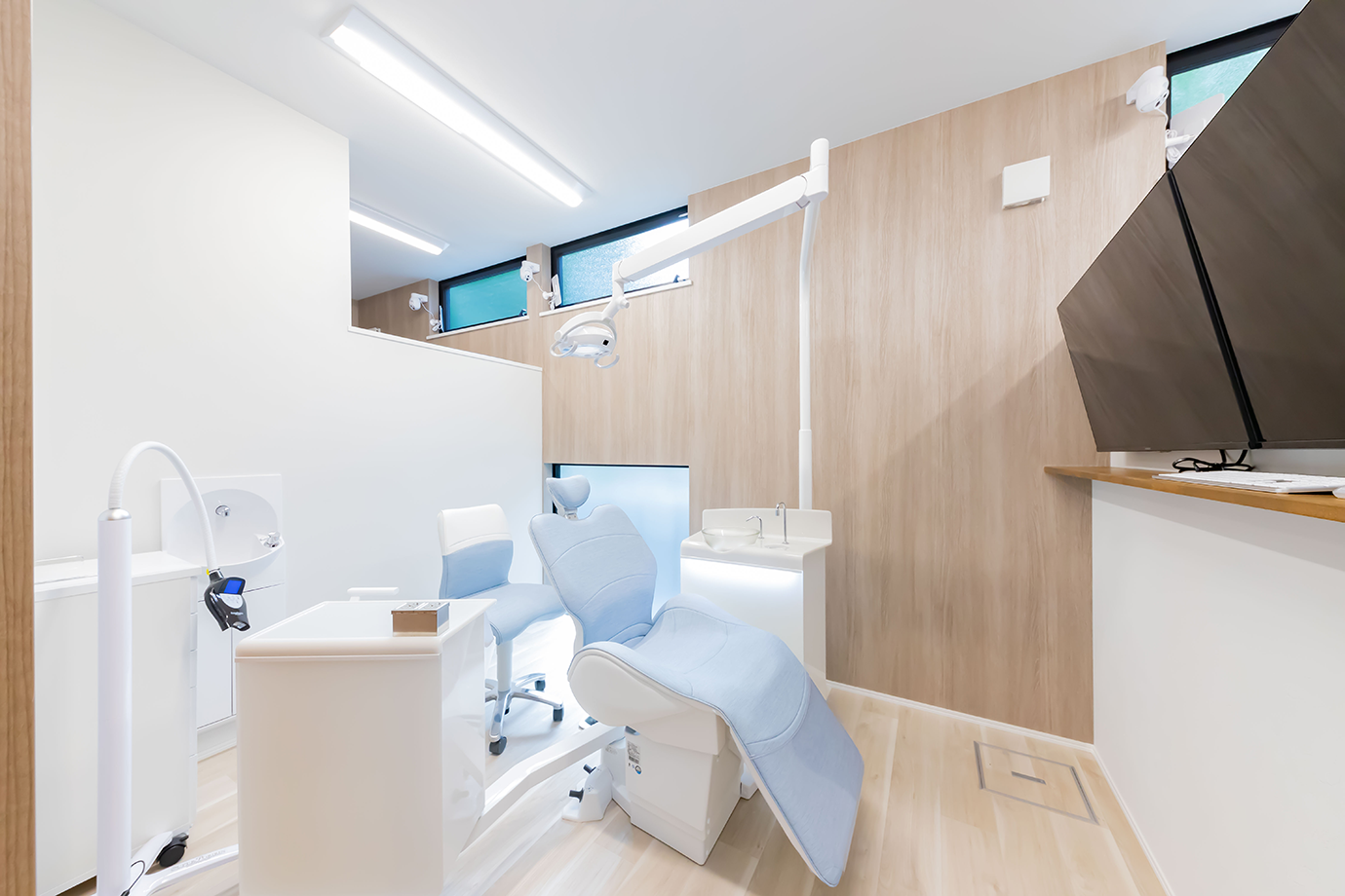 院内紹介サムネイル05_個室診療室